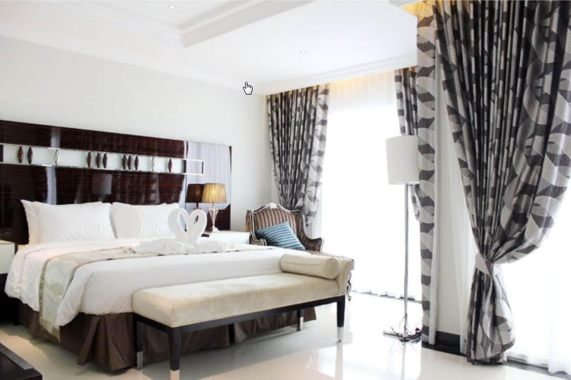 Hotel Lk Royal Wing Pattaya Exterior foto