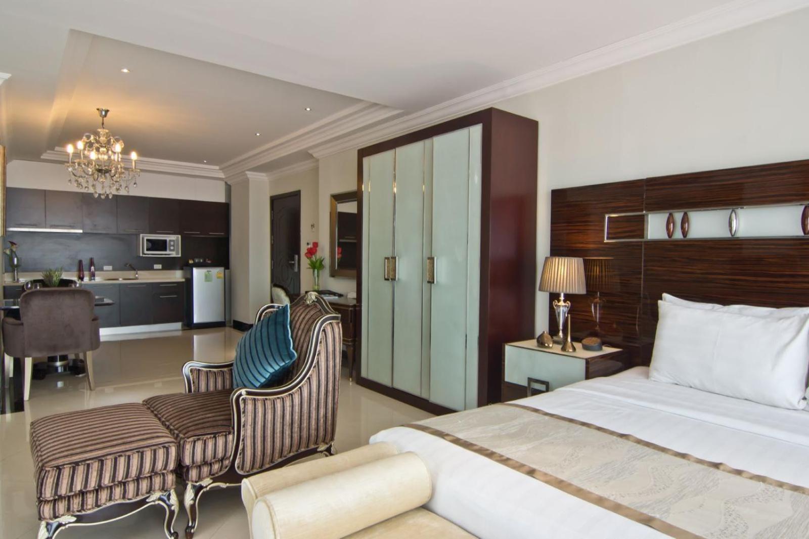 Hotel Lk Royal Wing Pattaya Exterior foto